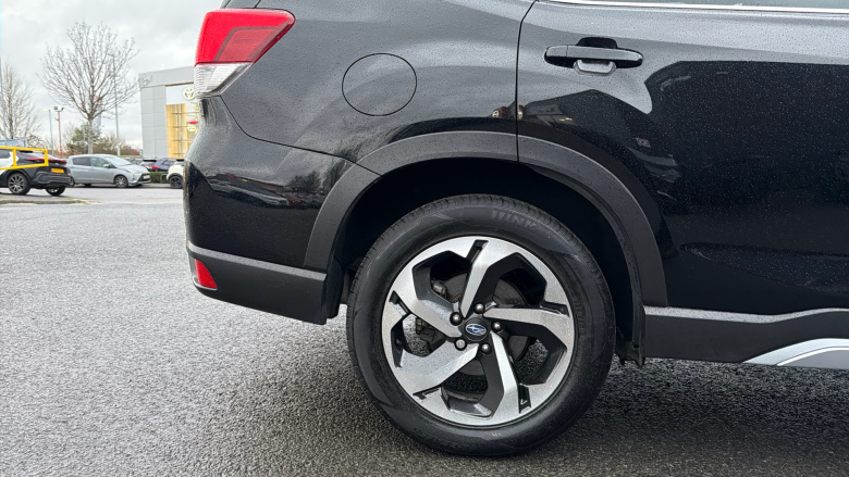 Subaru Forester 2.0i e-Boxer XE Premium 5dr Lineartronic Hybrid Estate